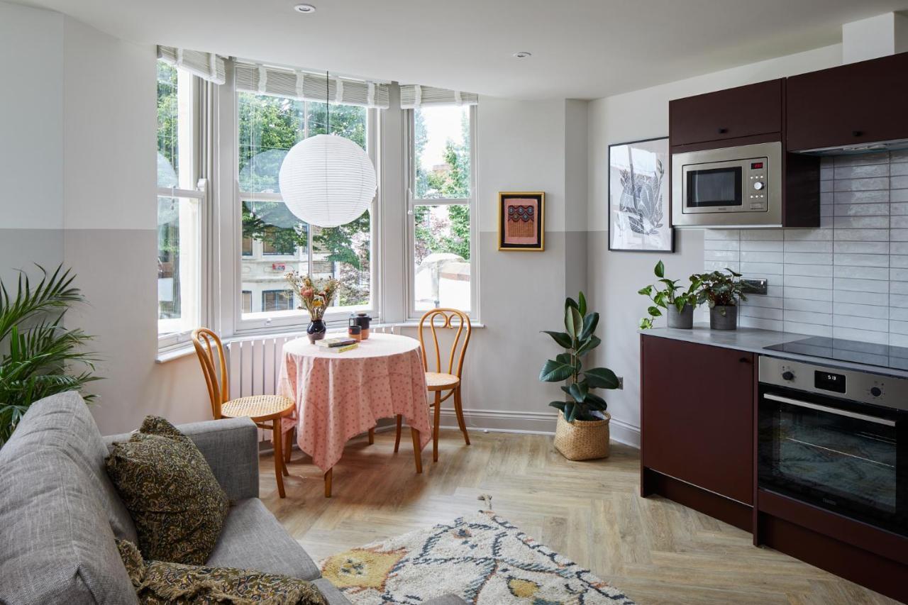 Pontcanna By Black Door Stays Cardiff Exterior photo